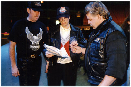 Gates signs autographs for Harley-Davidson fans, 1991 Gates signs autographs for Harley-Davidson fans, 1991