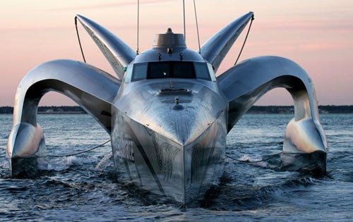 space age, wave piercing trimaran Earthrace, possibly the coolest powerboat on the planet