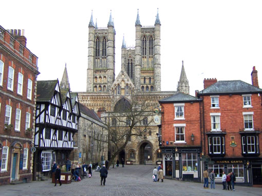 Lincoln Cathedral, U.K. (525 ft - 160 m)