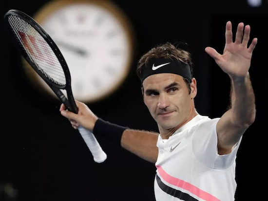 Sportsmanship. Standing ovation. Roger Federer back on tennis court at 39 after 2 knee surgeries and 13 months away, as oldest man to reach Wimbledon quarterfinals