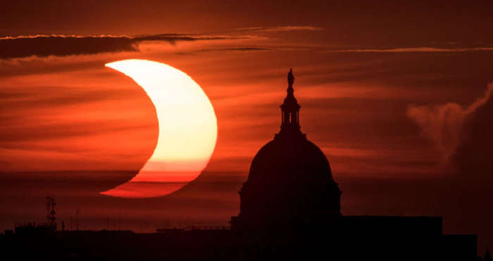 Stunning Photos: Super Flower Blood Moon May 26, Solar Eclipse June 10 2021